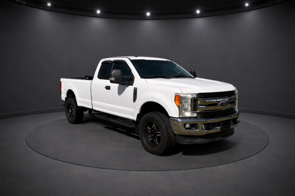 2017 Ford F-250 Super Duty XLT