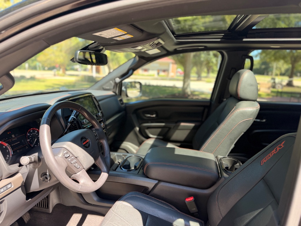 2021 Nissan Titan PRO-4X - Photo 12