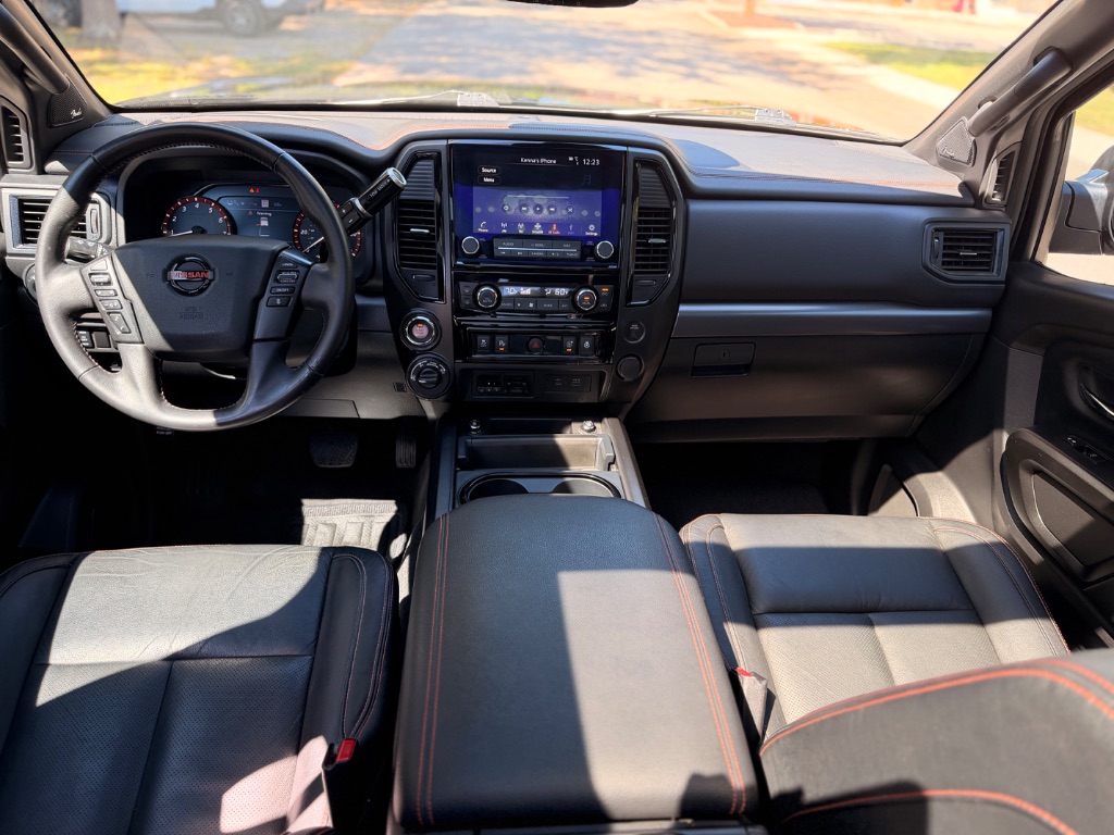 2021 Nissan Titan PRO-4X - Photo 9
